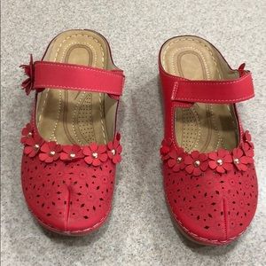 Floral Clog Style Shoes